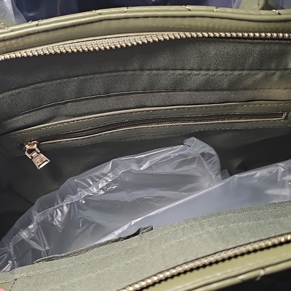 Badgely Mischka Olive Quilted Satchel/Handbag NWT - Picture 5 of 6